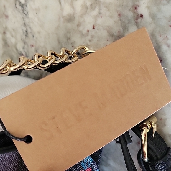 Steve Madden Crossbody Blk Floral Clutch NWT! - Picture 7 of 10